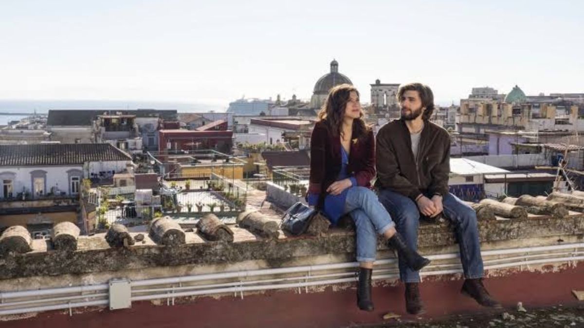 Tra nostalgia degli anni Novanta e romanticismo: ecco perché la serie italiana Generazione 56k merita una visione su Netflix.