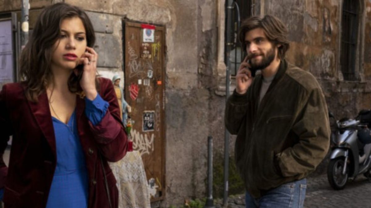 Tra nostalgia degli anni Novanta e romanticismo: ecco perché la serie italiana Generazione 56k merita una visione su Netflix.