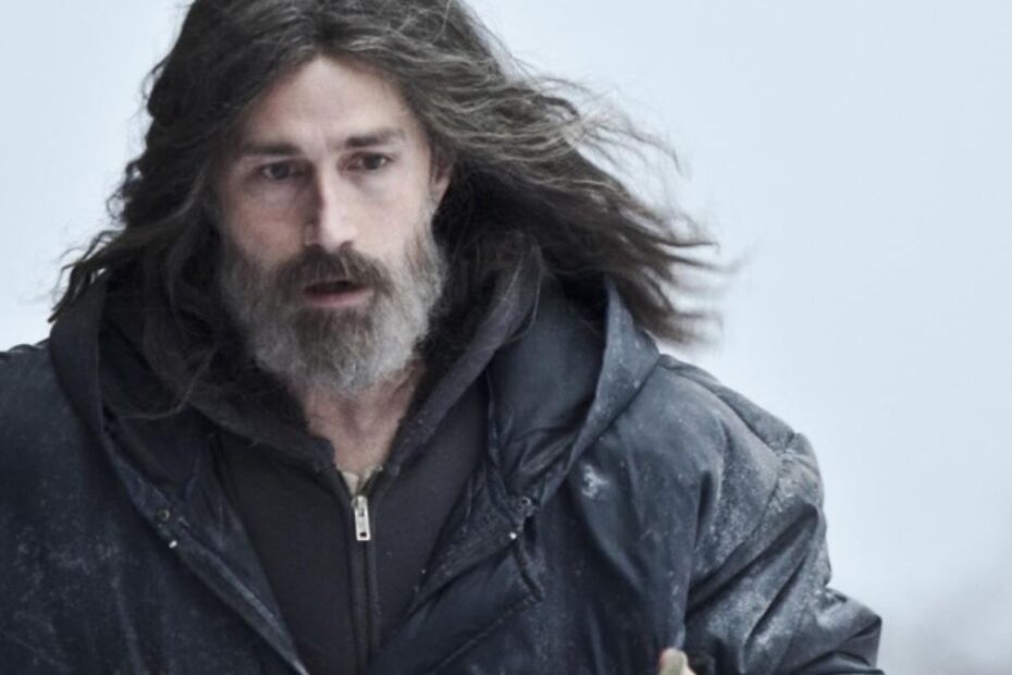 In foto Matthew Fox, il protagonista del film Extinction-Sopravvissuti