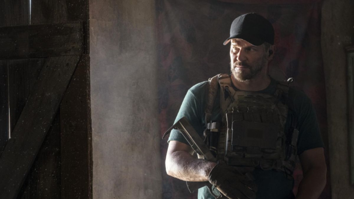 In foto il protagonista della serie tv Seal Team