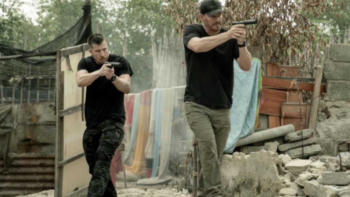 In foto i protagonisti della serie tv Seal Team