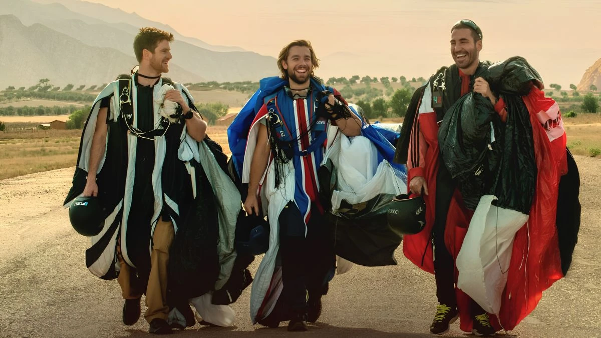 Carlos Cuevas, Miguel Ángel Silvestre, José Manuel Poga, e Miguel Bernardeau in Adrenalina, La Fiera (2026)