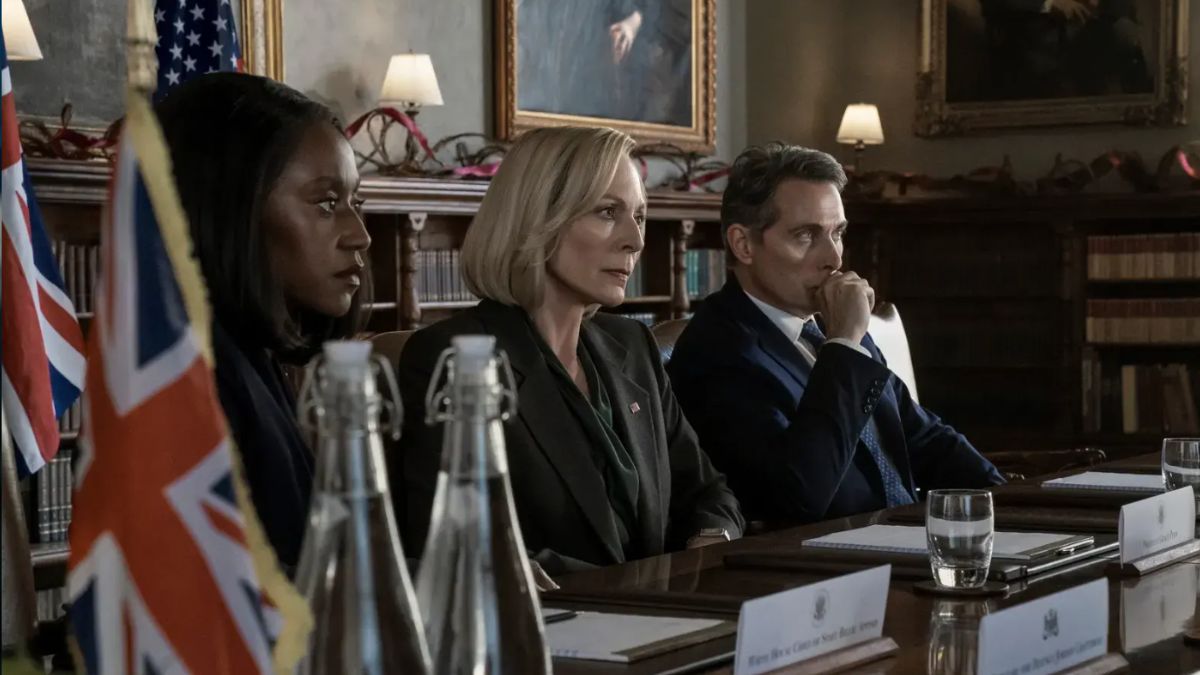 Potere, complotti e segreti di Stato: abbiamo scelto le 15 migliori serie thriller politiche disponibili oggi su Netflix.