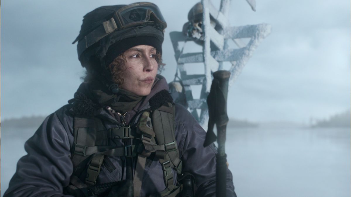 Granchio nero è il thriller svedese con Noomi Rapace su Netflix: sei soldati, un mare ghiacciato e una missione disperata. 