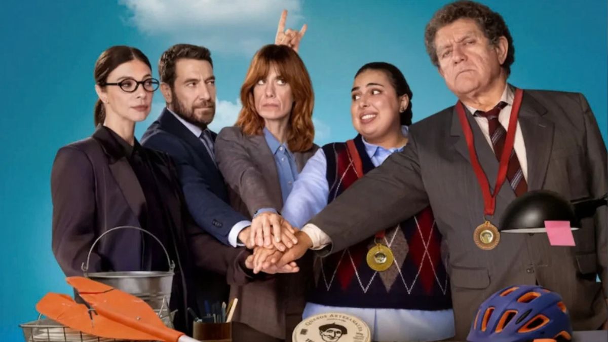 Grazie team è la commedia spagnola su Netflix che trasforma un ritiro aziendale in una guerra tra colleghi per salvare il posto di lavoro.