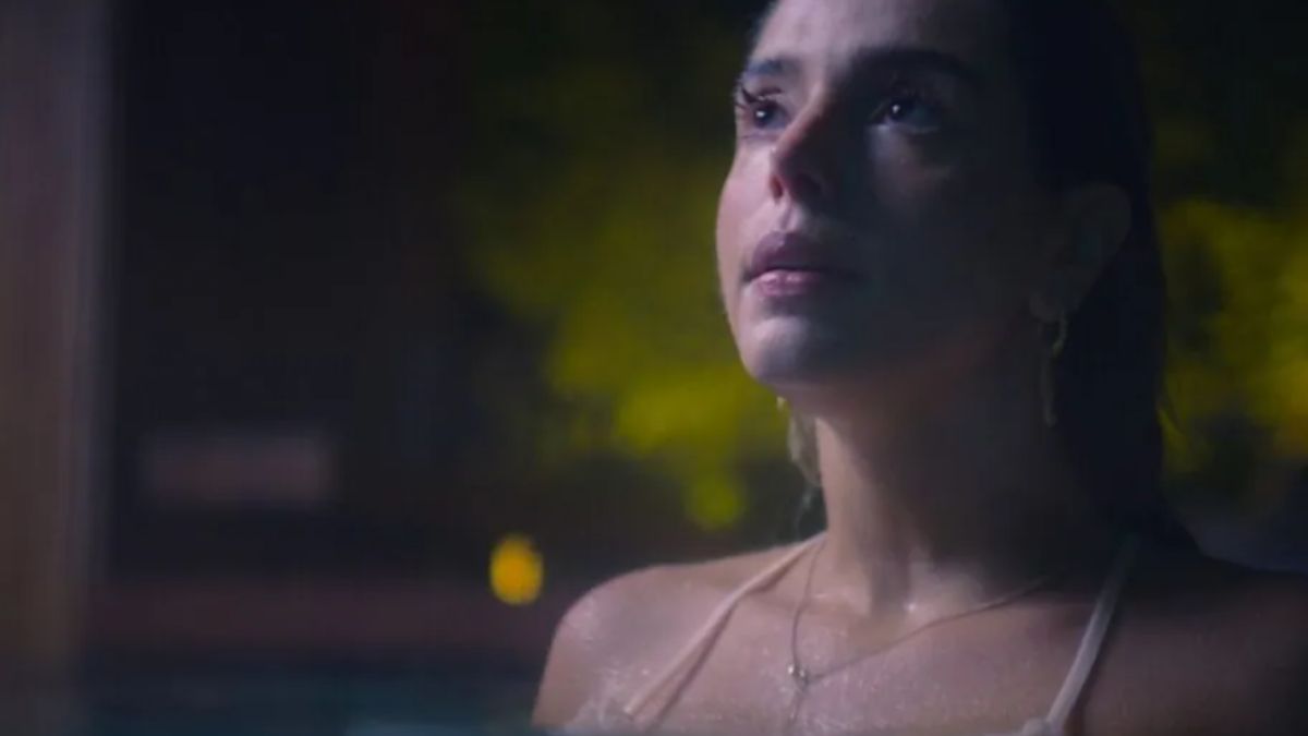 L'alta stagione è la serie brasiliana disponibile su Netflix: un'estate su un'isola tra relazioni, desideri e segreti. Scopri trama e cast.