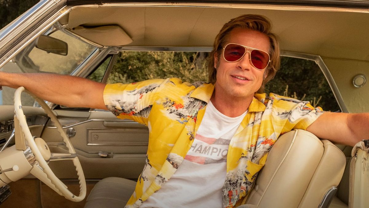 Brad Pitt torna nei panni di Cliff Booth, il personaggio di C'era una volta a... Hollywood per cui ha vinto l'Oscar.