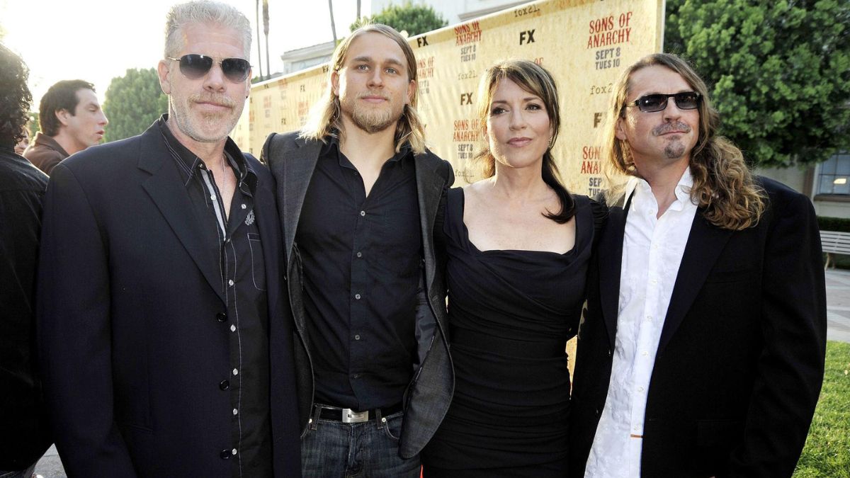 Charlie Hunnam riunisce il cast di Sons of Anarchy 12 anni dopo il finale. Cos'è Legends e perché questo ritorno non è un normale revival.