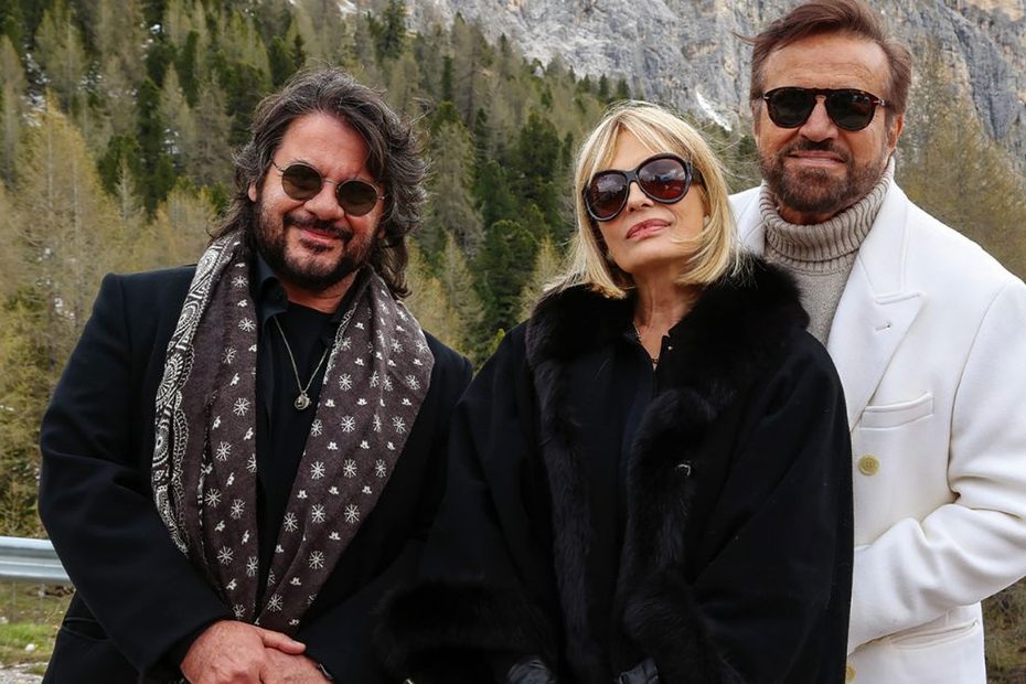 De Sica e Lillo sono primi su Netflix con Cortina Express. Trama, cast, recensioni e perché questa commedia riporta in vita il cinepanettone.