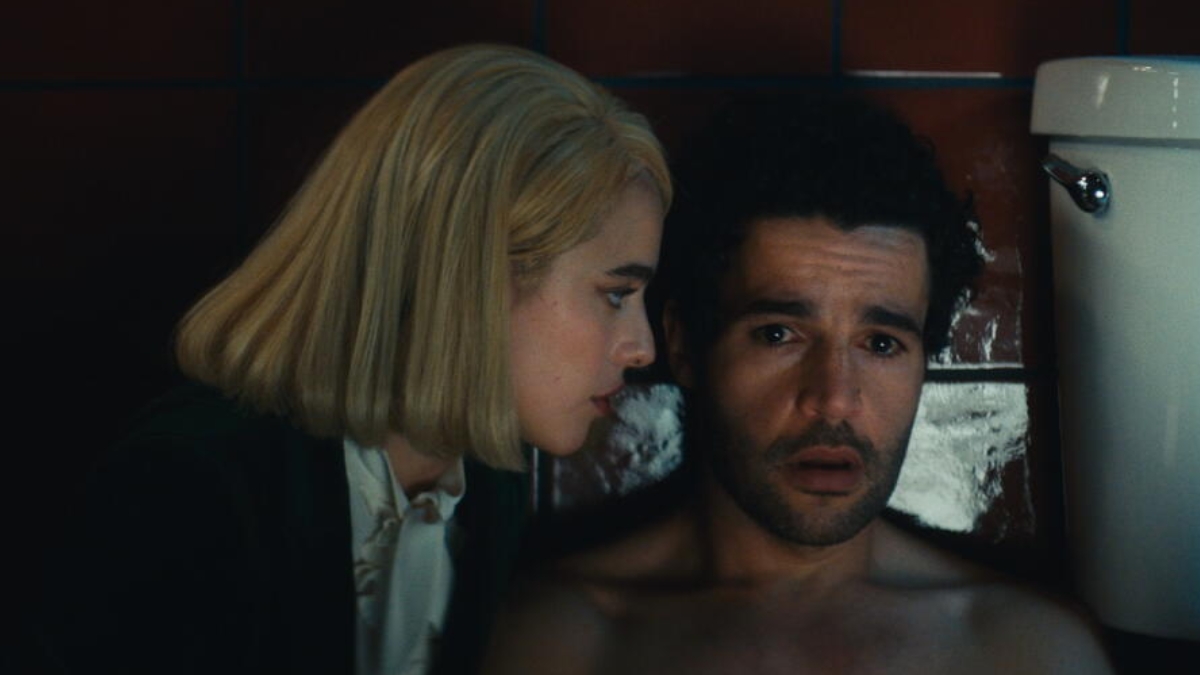 Christopher Abbott e Margaret Qualley in Sanctuary 