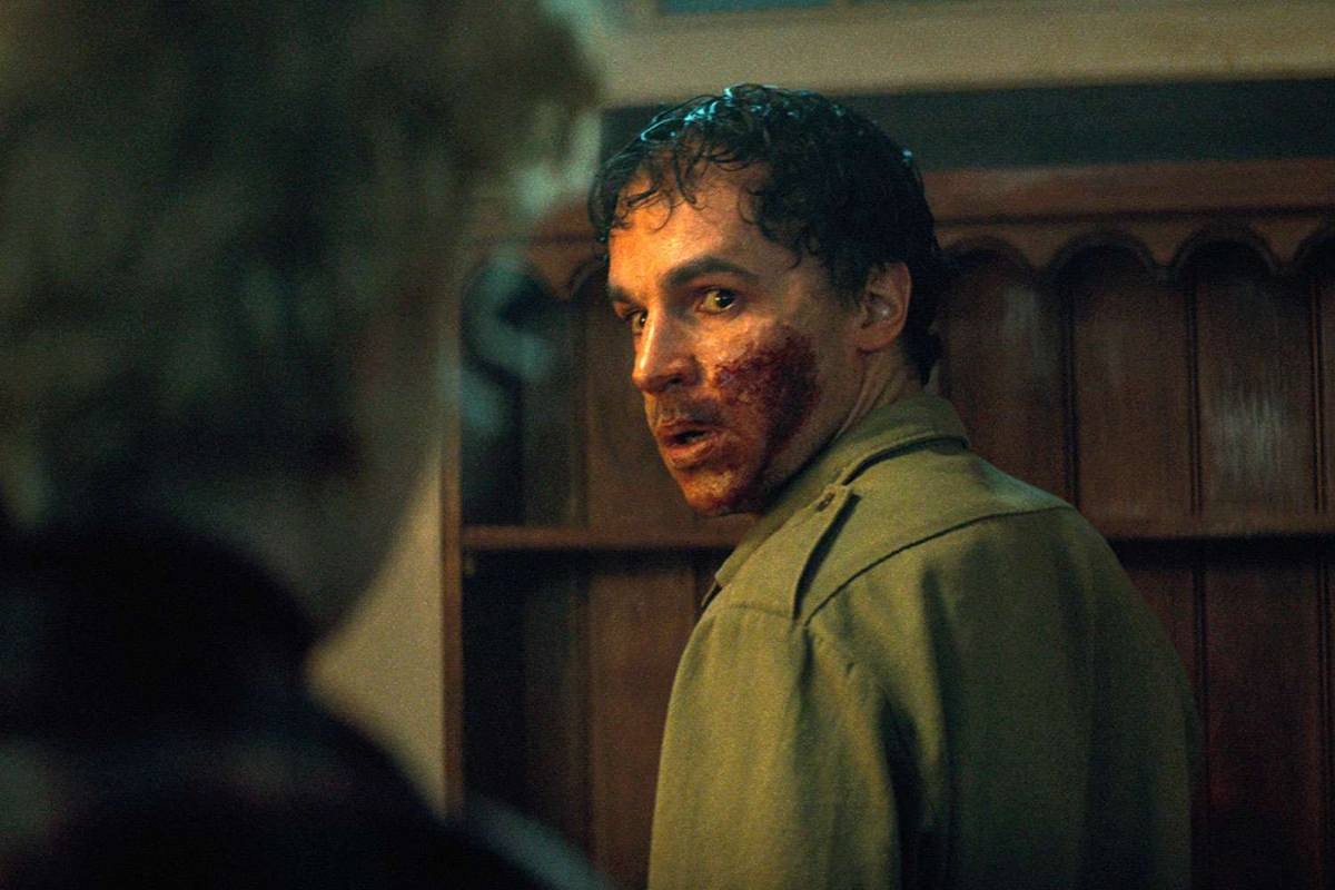 Christopher Abbott (Adam Trask ne La Valle dell'Eden) è Wolf Man nel reboot del classico dell’horror