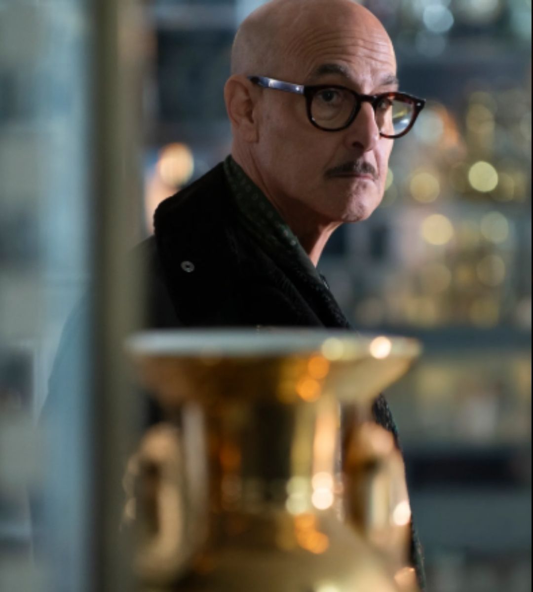 Stanley Tucci vuole rubare la Gioconda in Masterplan su Prime Video. Scopri trama, cast, recensioni e perché il film divide la critica.