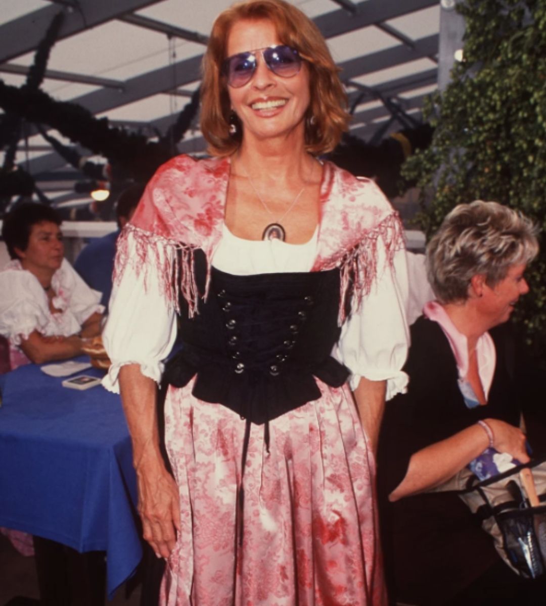 Netflix prepara Oktoberfest, la commedia romantica con Jeanne Goursaud e Jannis Niewöhner. Scopri trama, cast, prime immagini e quando esce.
