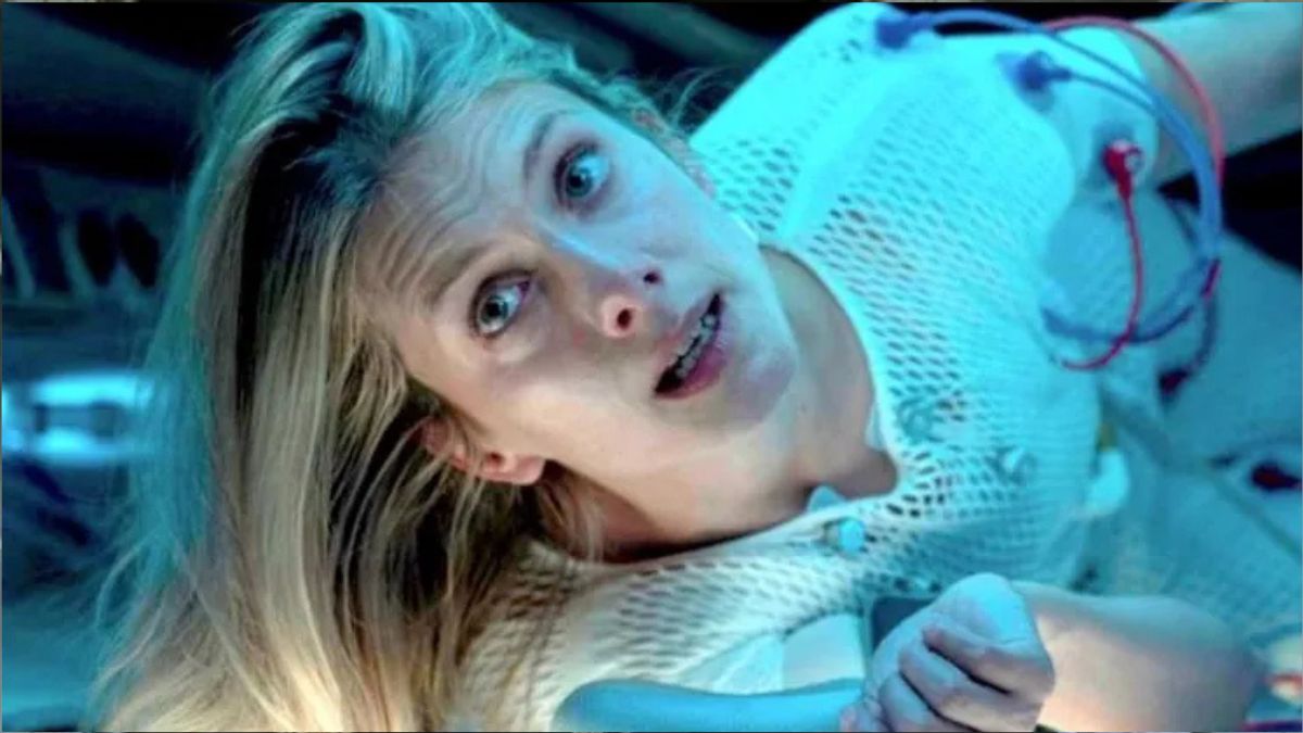 Una donna intrappolata in una capsula e il 90% su Rotten Tomatoes. Scopri perché Oxygen è un thriller Netflix da riscoprire.