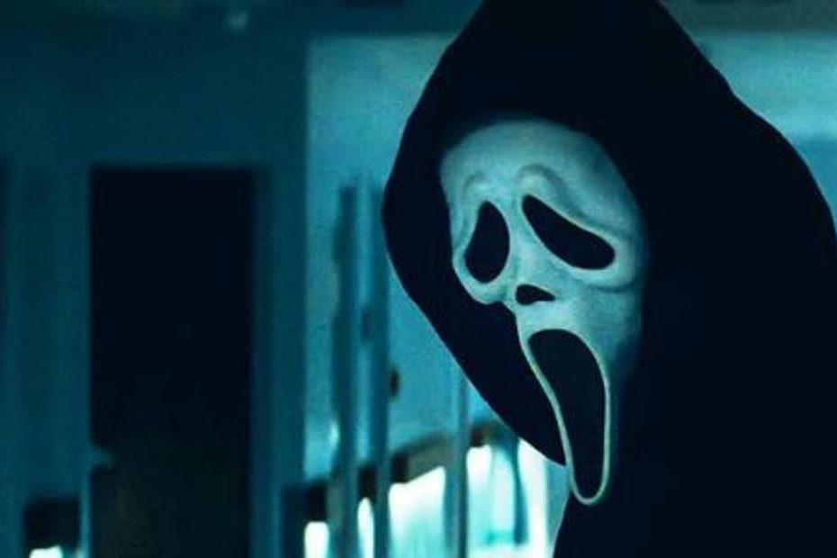 Scream (1996) è su Netflix: scopri trama, cast e curiosità sul cult horror di Wes Craven che ha rivoluzionato il genere slasher.