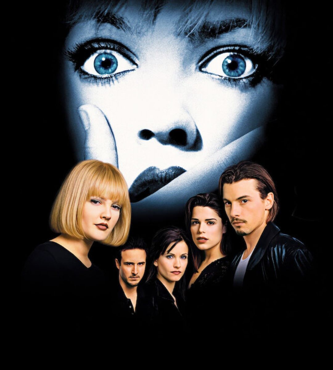 Scream (1996) è su Netflix: scopri trama, cast e curiosità sul cult horror di Wes Craven che ha rivoluzionato il genere slasher.